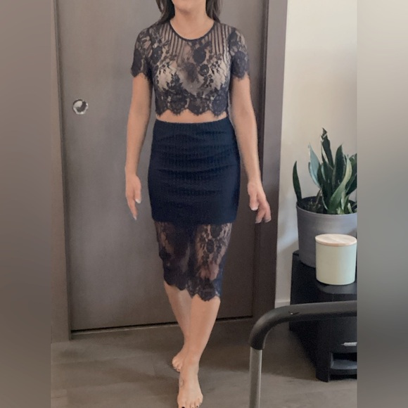 Navy lace two piece xs - Picture 1 of 3